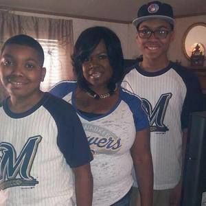 Meet your Posher, Sylvia